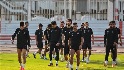 الزمالك يستأنف تدريباته.. وانتظام عمر كمال عبد الواحد