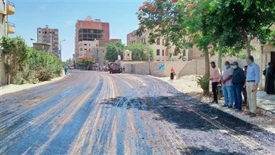 محافظ الفيوم: تنفيذ مشروعات جديدة لرصف الطرق بمركزي طامية وأبشواي بـ141 مليون جنيه