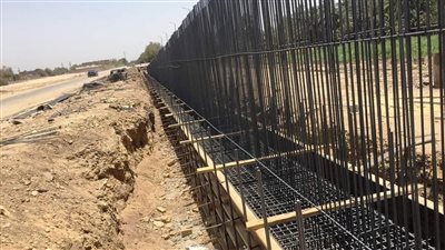 محافظ أسوان يتابع مشروعات إنشاء كباري 