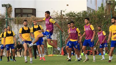 محاضرة تحفيزية وتدريب على العرضيات.. أبرز ملامح مران الإسماعيلي (صور)