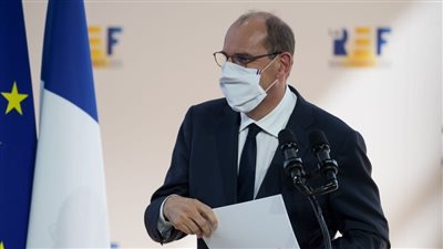 رئيس الوزراء الفرنسي يخضع للعزل بعد تأكد إصابة زوجته بفيروس كورونا