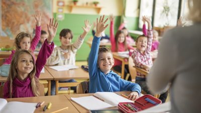 غضب على مواقع التواصل بسبب رفض مدرسة قبول طفلة 