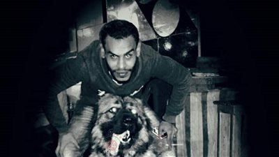 ننشر صور المتهم الهارب بعد قتل شاب رفض دفع الإتاوة