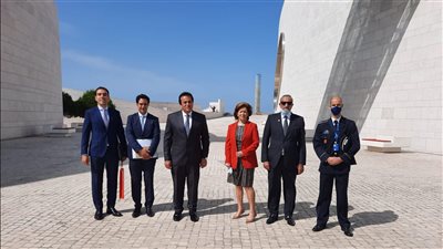  وزير التعليم العالي يزور مؤسسة 