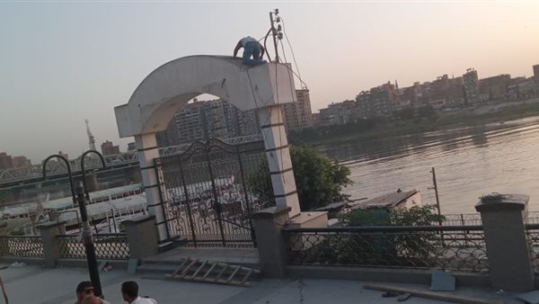 هدم المراكب النيلية