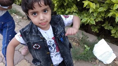 المئات من أهالي قرية المريج بشبين القناطر يشيعون جثمان الطفل 