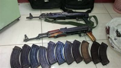 ضبط شخص بحوزته أسلحة نارية ومواد مخدرة بهدف الإتجار ببنها  