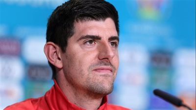 كورتوا قبل مواجهة تشيلسي: بنزيما أفضل مهاجم في العالم.. ولوكاكو يمتلك جودة عالية