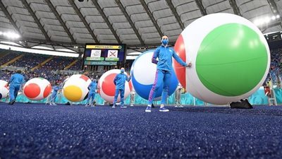 انطلاق حفل افتتاح بطولة كأس أمم أوروبا 