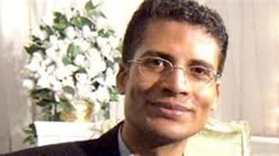 وفاة الشاعر إيهاب خليفة بعد صراع مع المرض