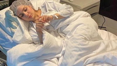 أول ظهور لزينب فياض ابنة هيفاء وهبي بعد خضوعها لعملية تجميل (فيديو)