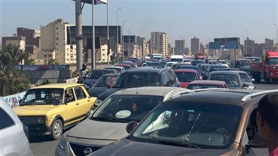 تكدسات مرورية أعلى الطريق الدائري ومحور 26 يوليو 