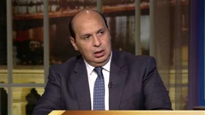 أبرزها النصب والابتزاز.. مدير مباحث الإنترنت السابق: 28 نوعا من جرائم السوشيال عام 2017