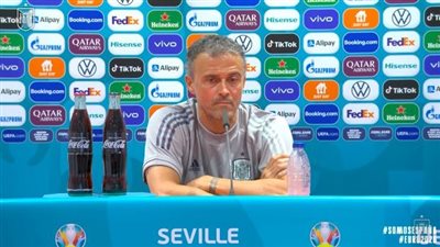 إنريكي: سعيد بعودة كارفخال لمستواه.. وآمل أن يفوز تشافي بالعديد من الألقاب مع برشلونة