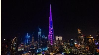 أحدث أغاني كولدبلاي في عرض استثنائي على برج خليفة