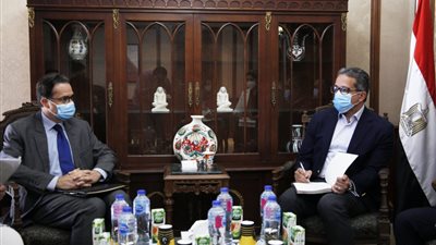 وزير السياحة والآثار يستقبل سفير فرنسا بالقاهرة لبحث سبل التعاون بين البلدين 