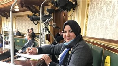 برلمانية تتقدم بطلب إحاطة بسبب إنهاء التعاقد مع 30 ألف معلم