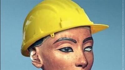 عالمة آثار: الملكة نفرتيتي ترتدي خوذة السلامة بألمانيا (صور)