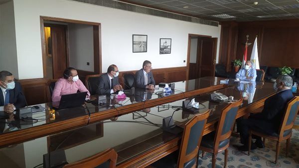 اجتماع وزيرة الموارد