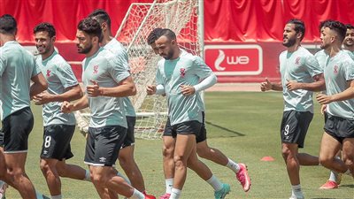 أفشة يشارك في تدريبات الأهلي قبل السفر إلى تونس 