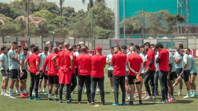 موسيماني يطالب لاعبي الأهلي بالتركيز في مباراة المقاصة