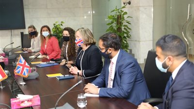 بريطانيا تدعو مصر لاستخدام نفوذها لتشجيع الدول على الالتزام بأهداف مواجهة تغير المناخ