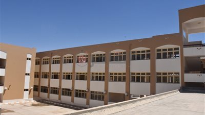 رئيس جامعة الأقصر يعلن جاهزية كلية الطب بمدينة طيبة الجديدة