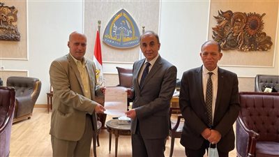 تجديد الثقة في 