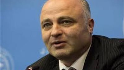 أستاذ أحياء دقيقة: الشباب الأكثر نقلًا لفيروس كورونا في روسيا