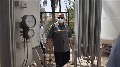محافظ أسوط يتابع موقع تركيب جهاز الأشعة المقطعية الجديد بمستشفى الصدر