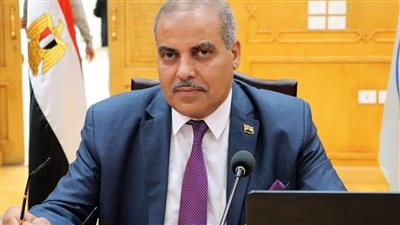 رئيس جامعة الأزهر يصدق على صرف مكافأة مالية للعاملين لجهودهم خلال جائحة كورونا