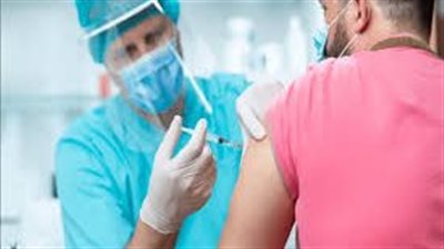 منها شقة بمليون دولار.. 