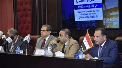  وزير القوى العاملة: تدني الأجور تسبب في نزول قيمة العامل المصري 