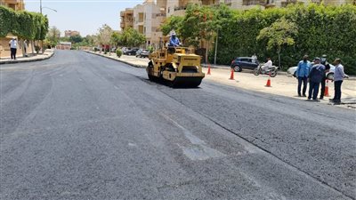 مستشار رئيس الوزراء عن تطوير العبور: نطبق القانون ونقضي على العشوائية (صور)