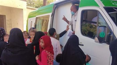 الكشف على 1235 مواطنًا بالقافلة الطبية بأولاد عمرو في قنا