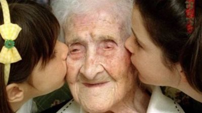  العلماء يحددون السمات المشتركة للأشخاص المعمرين أكثر من 100 سنة