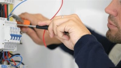 قطع الكهرباء لمدة 3 ساعات بعدة مناطق بمدينة بنها بالقليوبية