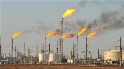 استقرار النفط مع ترقب تطورات الوضع في سوريا وأسعار الفائدة الأمريكية