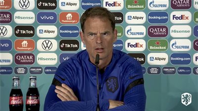 مدرب هولندا يكشف الاستعدادات النهائية للطواحين وموقف المستبعدين