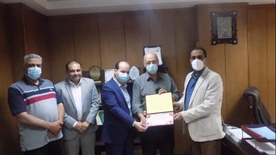 تكريم فريق تطعيم لقاح فيروس كورونا بالبحيرة