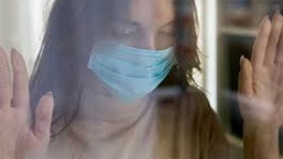 طبيب بريطاني يوضح 5 أعراض أساسية لمصابي فيروس كورونا