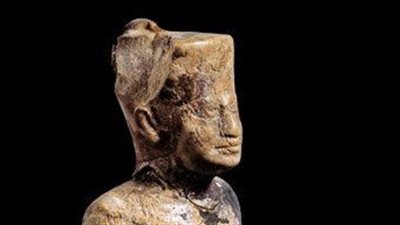 نكشف حقيقة نقل التمثال الوحيد للملك خوفو إلى المتحف الكبير (خاص)