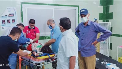 إصابة 6 من أسرة واحدة فى انقلاب سيارة بطريق 