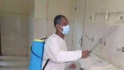 أزهر الأقصر تجري عملية تطهير وتعقيم للجان امتحانات الشهادة الثانوية (صور)