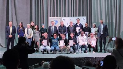 رئيس جامعة الأقصر يهنئ طالبين حصلا على المركزين الأول والثاني في أولمبياد اللغة الروسية