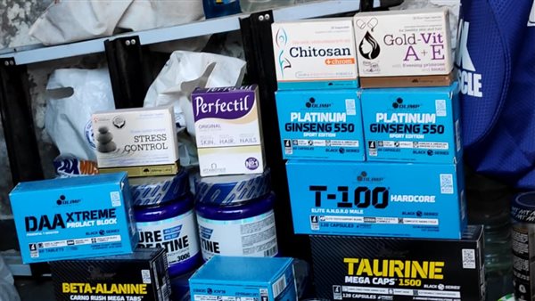 أدوية مهربة وغير