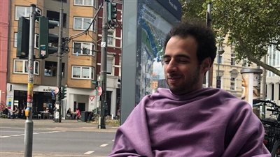 فيسبوك يعتبر أحمد الغندور 