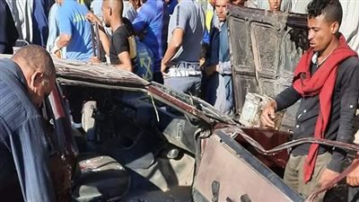 مصرع 3 أشخاص في حادث سقوط سيارة من أعلى كوبري بالصف (صور)