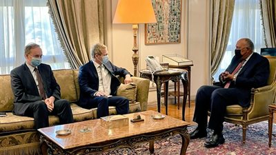 شكري يستقبل ممثل الاتحاد الأوروبي لعملية السلام لتثبيت وقف إطلاق النار