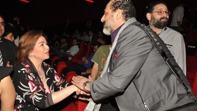 بينهم خالد الصاوي وإلهام شاهين.. نجوم الفن يتسلمون جوائز 